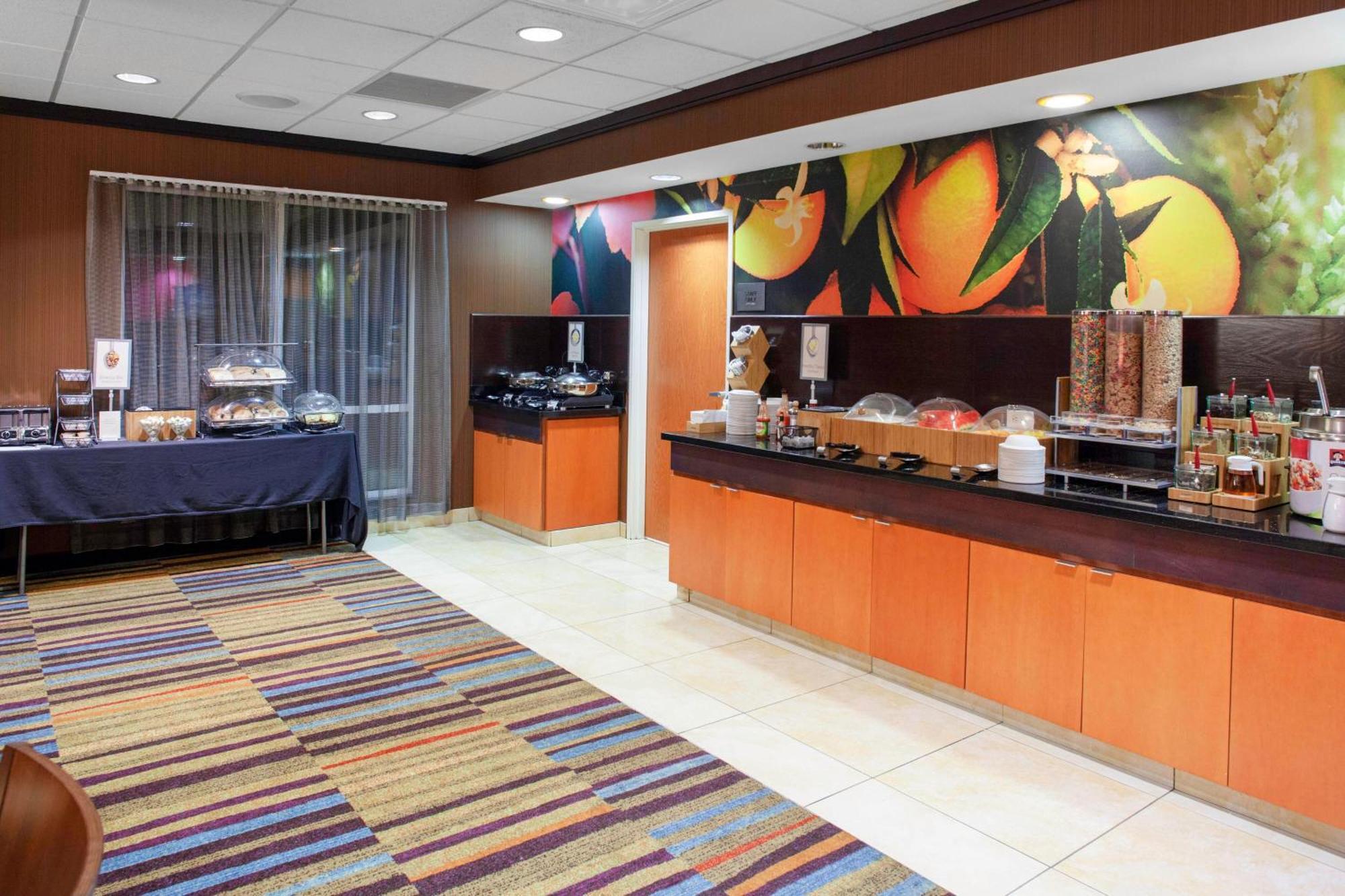 Fairfield Inn And Suites By Marriott Seymour Exterior foto